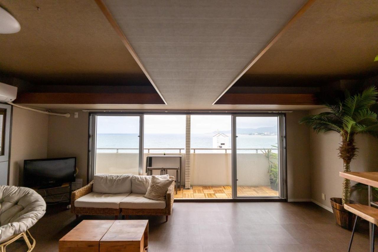 海まで徒歩1分。最上階の角部屋！アクセス抜群オーシャンビュー でのんびりstay Agarii Exterior foto